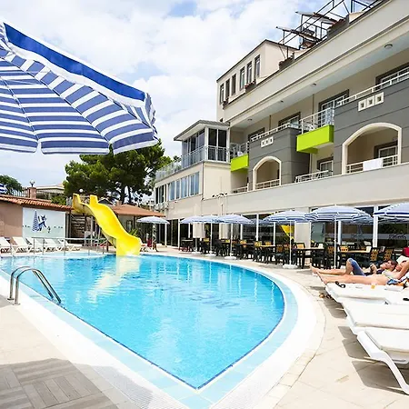 Ośrodek wypoczynkowy Rich Melissa 4*